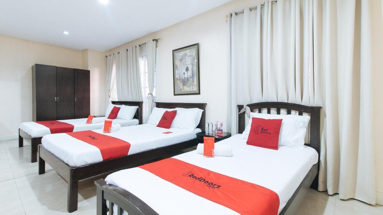 Reddoorz Plus @ Better Living Paranaque Paranaque City Bagian luar foto