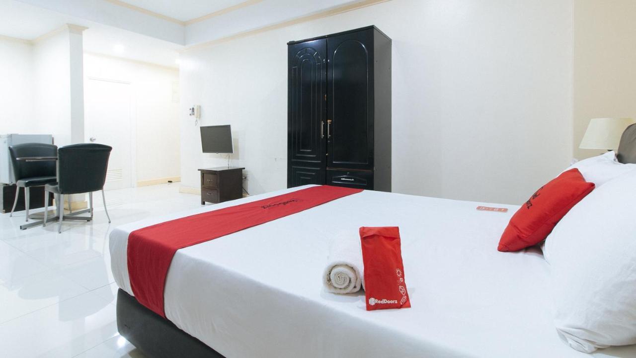 Reddoorz Plus @ Better Living Paranaque Paranaque City Bagian luar foto