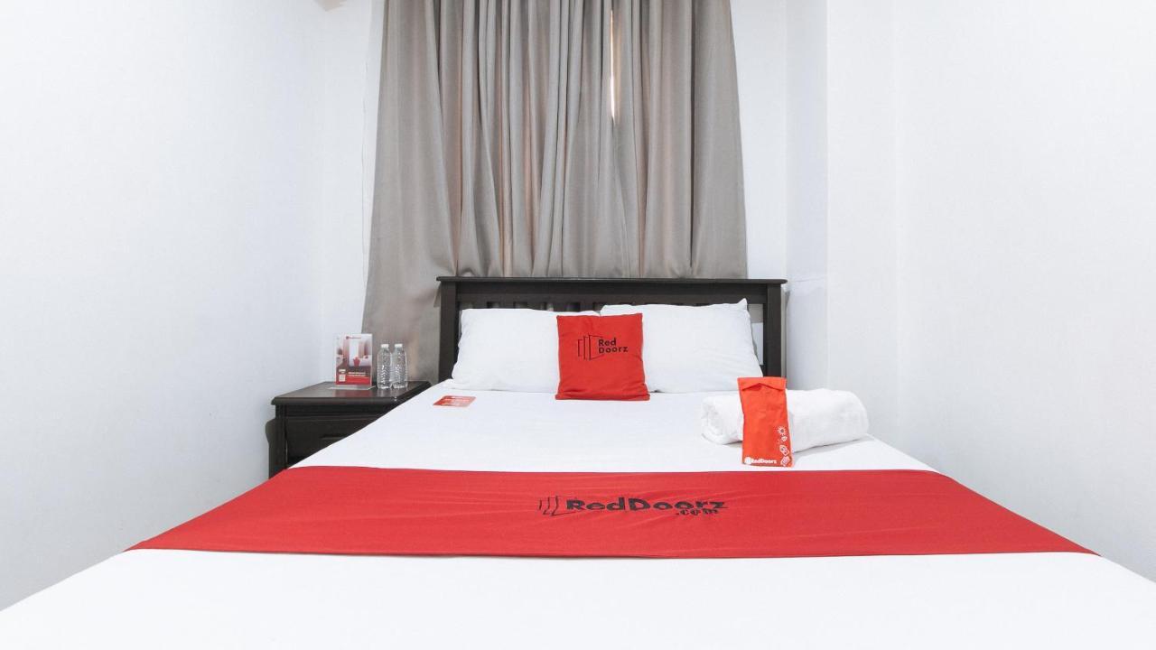 Reddoorz Plus @ Better Living Paranaque Paranaque City Bagian luar foto