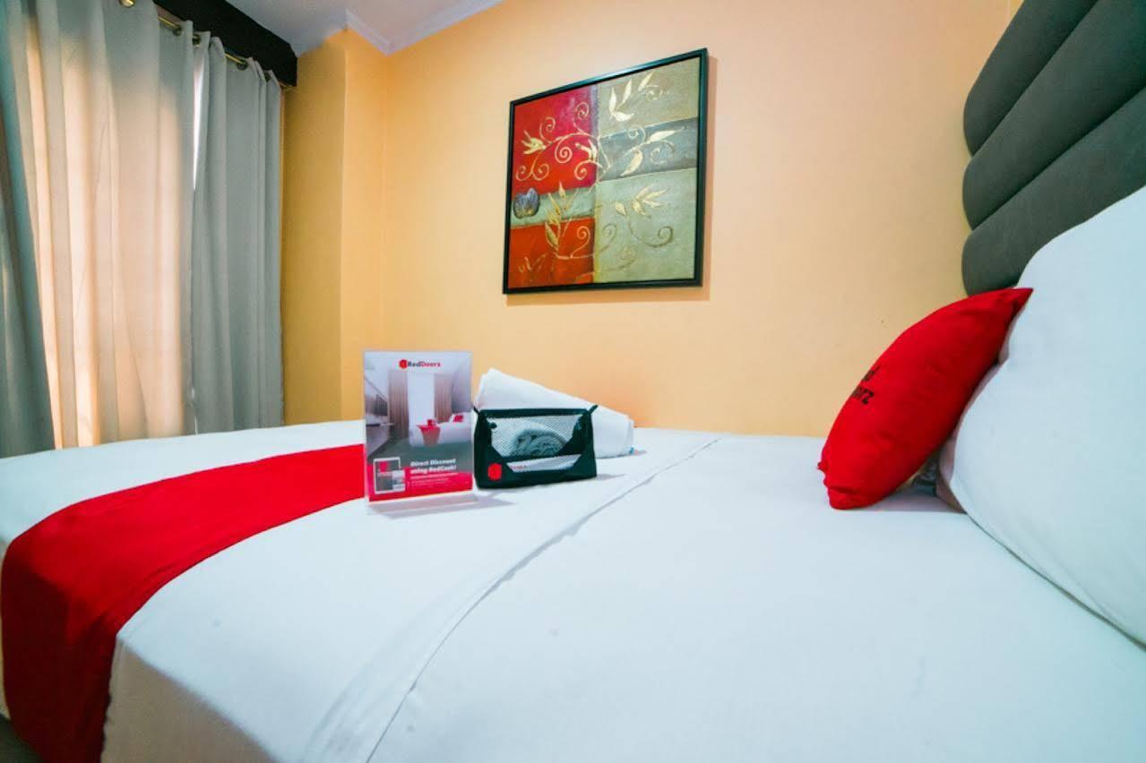 Reddoorz Plus @ Better Living Paranaque Paranaque City Bagian luar foto